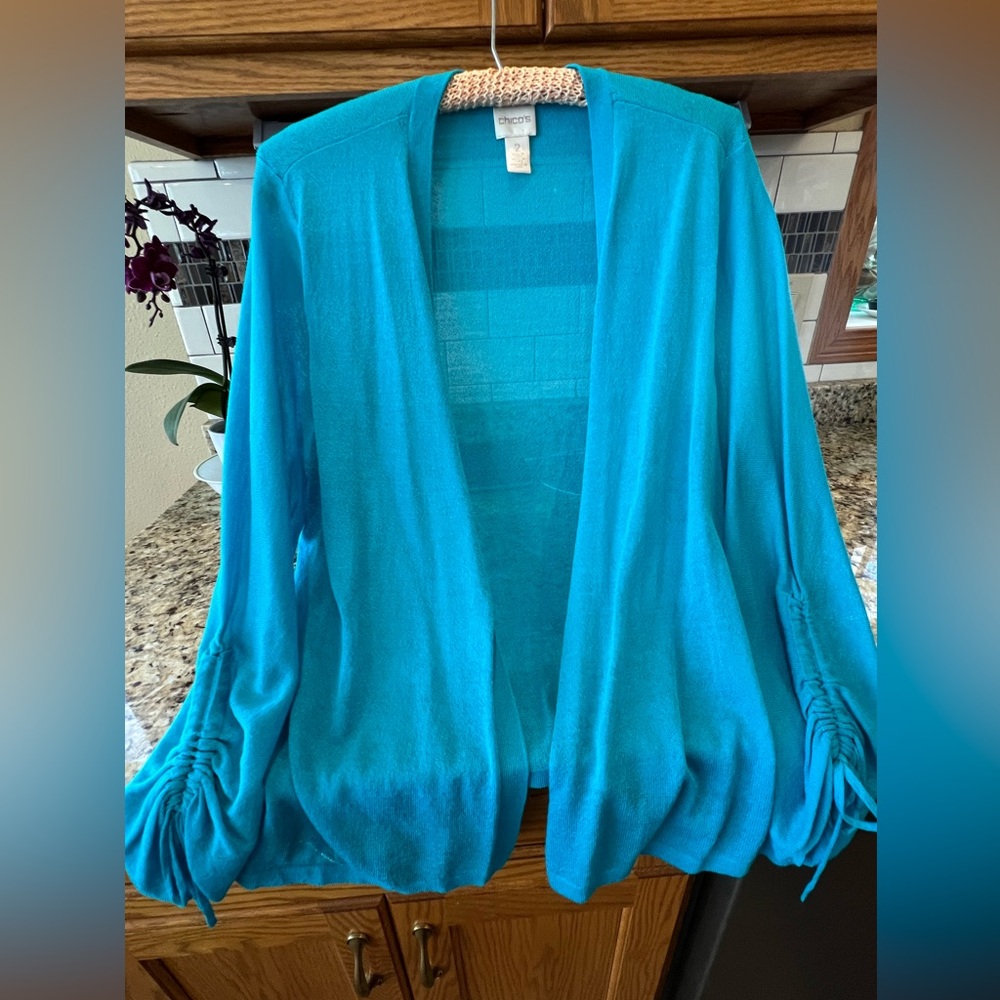 Light Weight Sweater Teal Chico’s size 2 (L/XL)